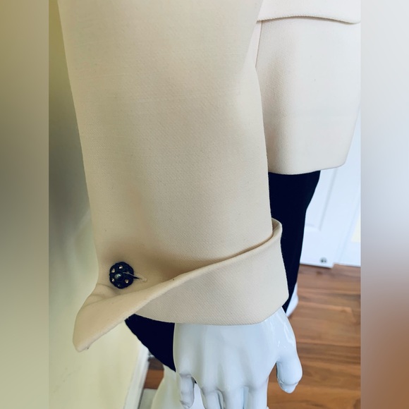 Creamy beige wool tuxedo style blazer black beaded buttons long sleeves & cuffs - Picture 11 of 16